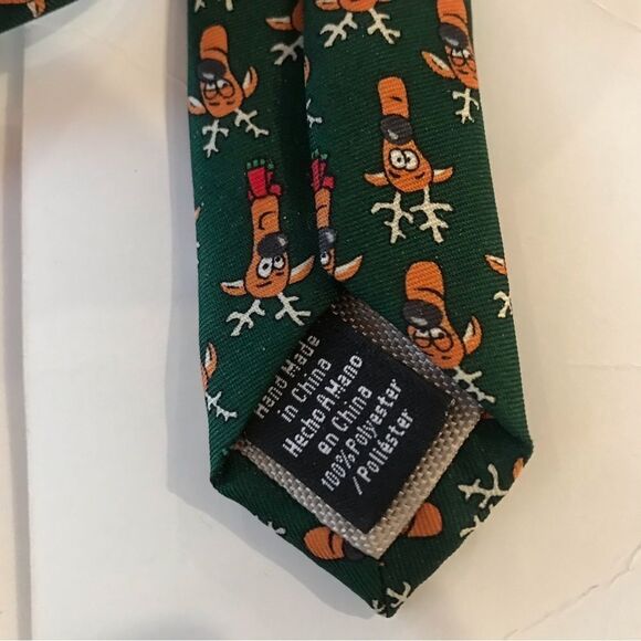 Christmas tie bundle one NWT and one 100% silk - Picture 7 of 8